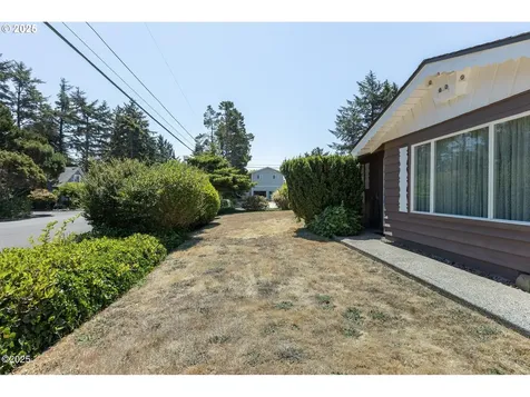 1011 NE Benton Street Newport OR 97365