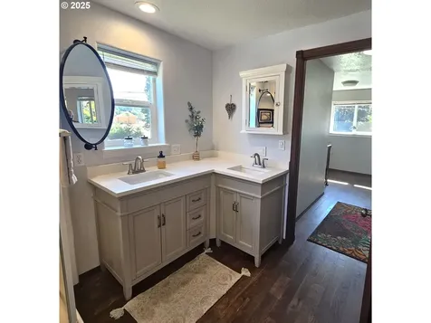 602 NE Blair Road Washougal WA 98671