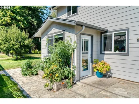 602 NE Blair Road Washougal WA 98671