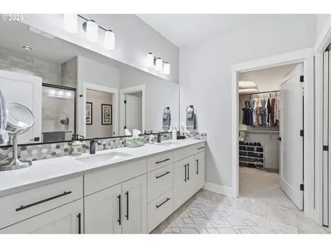 7575 SW Honor Loop Wilsonville OR 97070