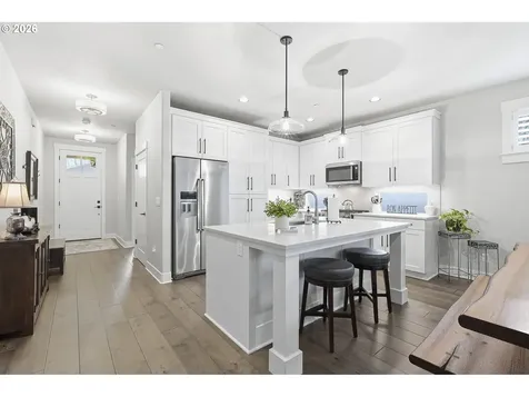 7575 SW Honor Loop Wilsonville OR 97070