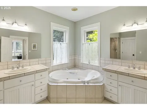 11400 NE Finn Hill Loop Carlton OR 97111