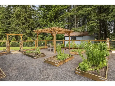 11400 NE Finn Hill Loop Carlton OR 97111