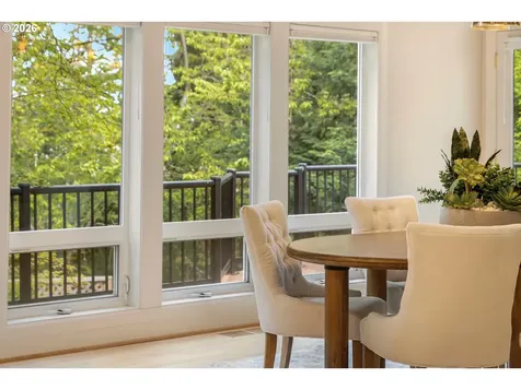 17454 Brookhurst Court Lake Oswego OR 97034