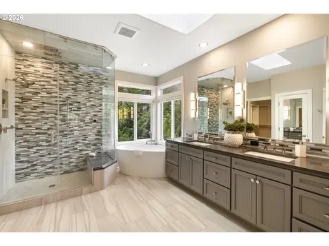 17454 Brookhurst Court Lake Oswego OR 97034