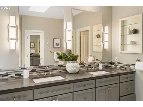17454 Brookhurst Court Lake Oswego OR 97034