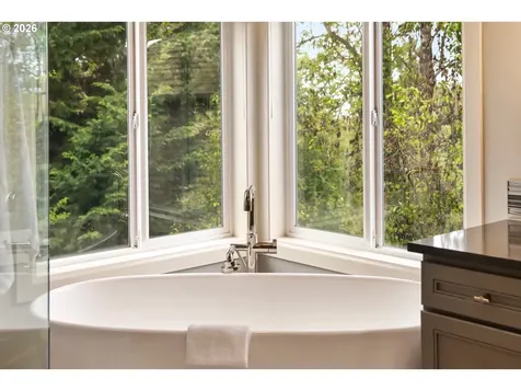 17454 Brookhurst Court Lake Oswego OR 97034