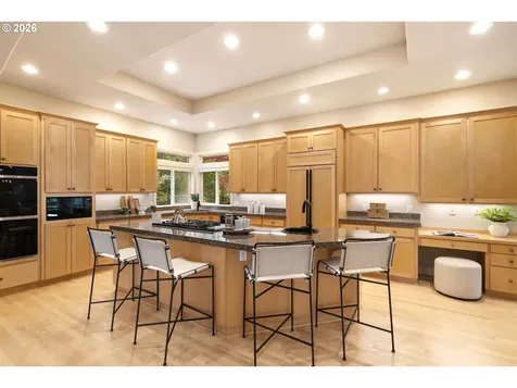17454 Brookhurst Court Lake Oswego OR 97034