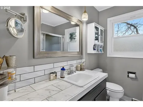 110 NE 130th Place Portland OR 97230