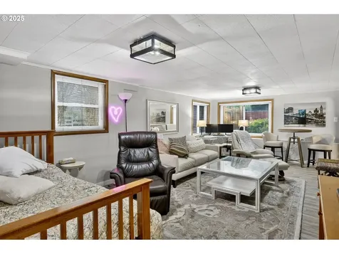 110 NE 130th Place Portland OR 97230