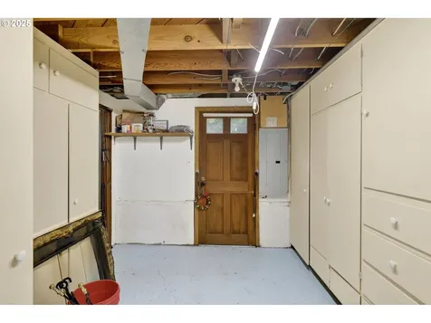 110 NE 130th Place Portland OR 97230