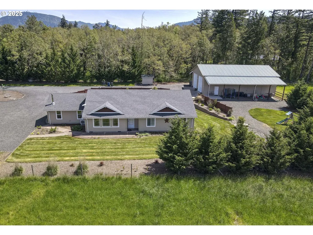 38924 Rogers Lane Dexter OR 97431
