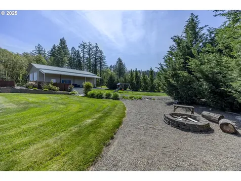 38924 Rogers Lane Dexter OR 97431