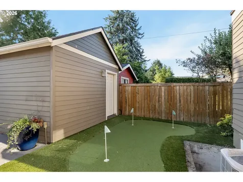 4643 NE 25th Avenue Portland OR 97211