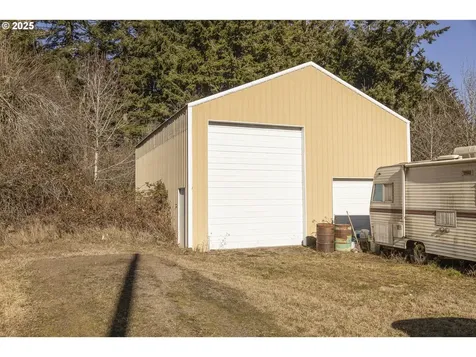 21231 S Upper Highland Road Beavercreek OR 97004