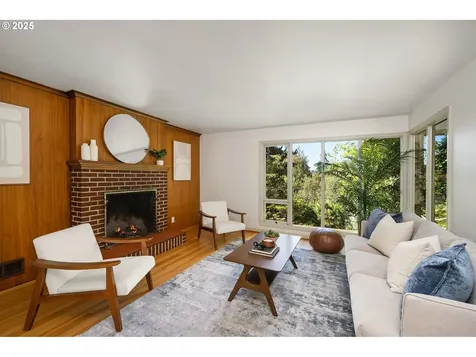 8115 SW 10th Avenue Portland OR 97219