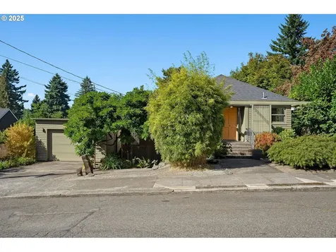8115 SW 10th Avenue Portland OR 97219