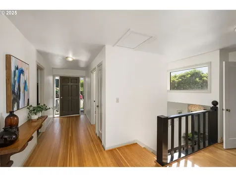 8115 SW 10th Avenue Portland OR 97219