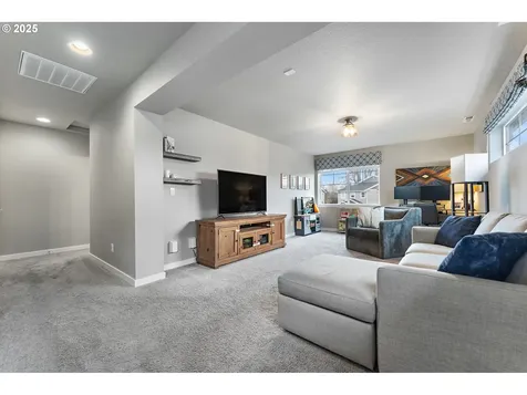 3503 NW 2nd Avenue Hillsboro OR 97124