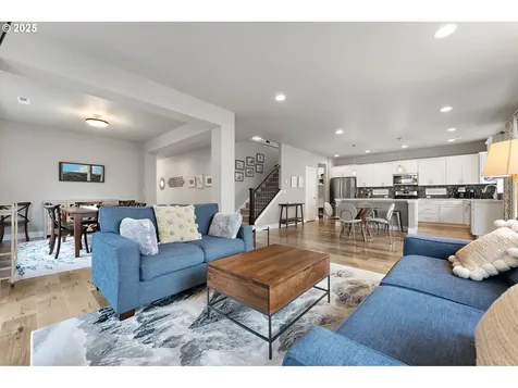 3503 NW 2nd Avenue Hillsboro OR 97124