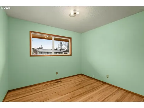 17121 SE Madison Street Portland OR 97233