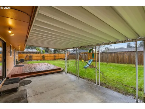 17121 SE Madison Street Portland OR 97233