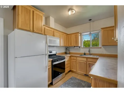 635 SE 4th Street Gresham OR 97080