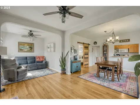 635 SE 4th Street Gresham OR 97080