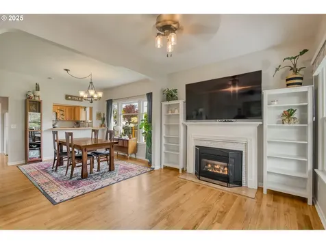 635 SE 4th Street Gresham OR 97080