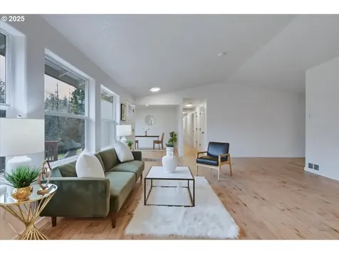 73345 Apiary Road Rainier OR 97048
