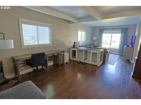 929 S 7th Street Coos Bay OR 97420