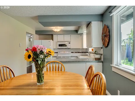 107 NW 102nd Street Vancouver WA 98685