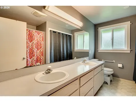 107 NW 102nd Street Vancouver WA 98685