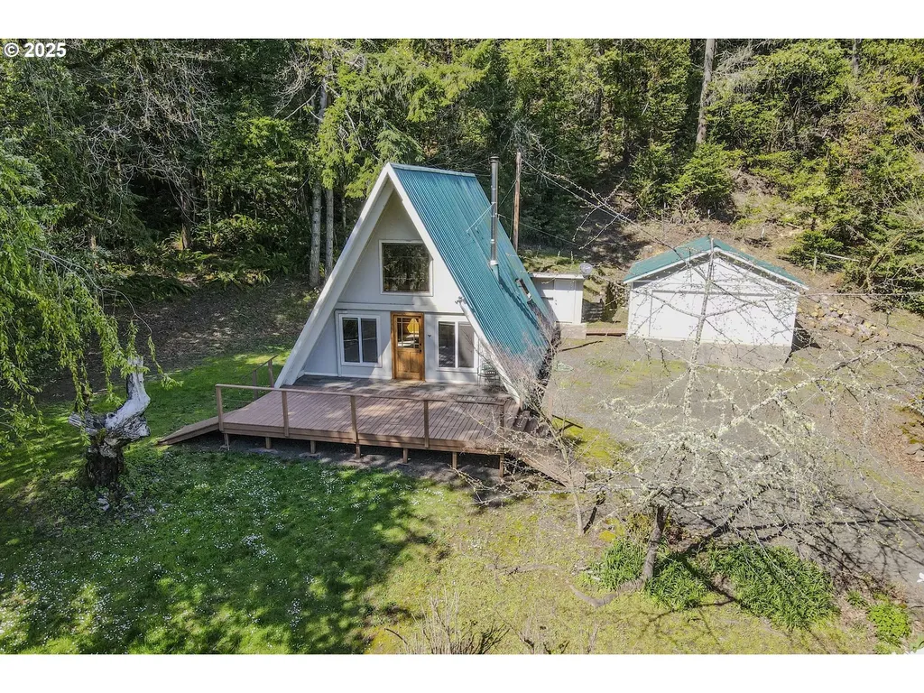 9235 Tyee Road Umpqua OR 97486