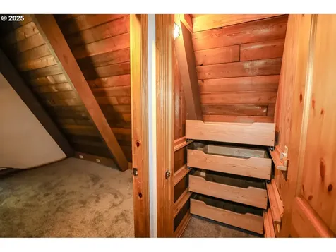 9235 Tyee Road Umpqua OR 97486