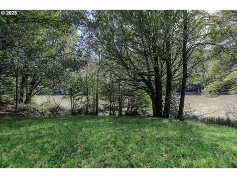 9235 Tyee Road Umpqua OR 97486