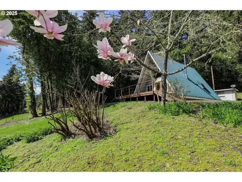 9235 Tyee Road Umpqua OR 97486