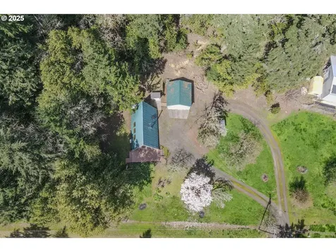 9235 Tyee Road Umpqua OR 97486