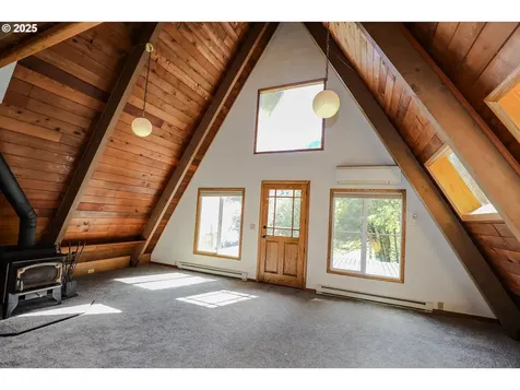 9235 Tyee Road Umpqua OR 97486