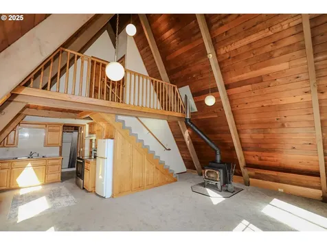 9235 Tyee Road Umpqua OR 97486