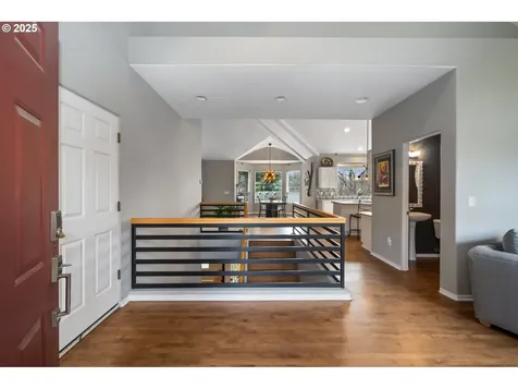 9216 NW Bartholomew Drive Portland OR 97229
