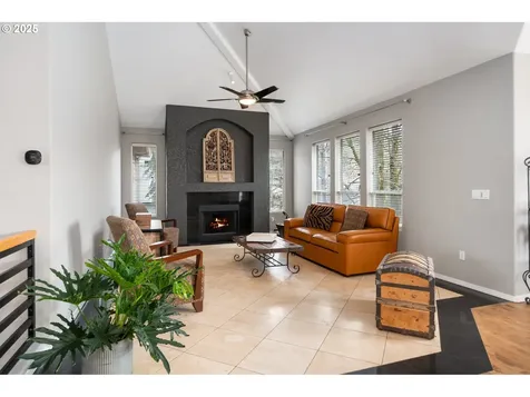 9216 NW Bartholomew Drive Portland OR 97229
