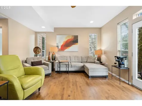 9216 NW Bartholomew Drive Portland OR 97229