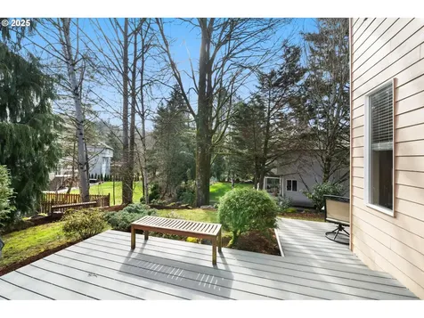 9216 NW Bartholomew Drive Portland OR 97229