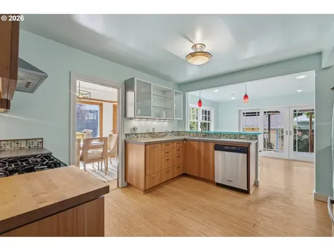 6007 SE 14th Avenue Portland OR 97202