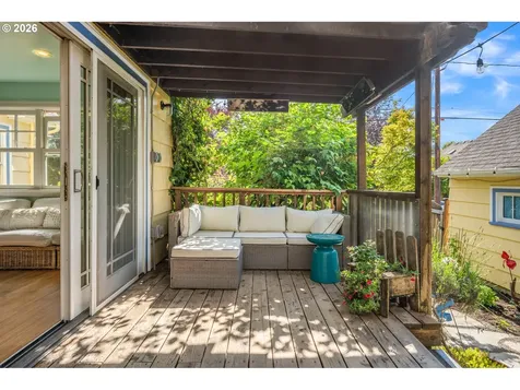 6007 SE 14th Avenue Portland OR 97202