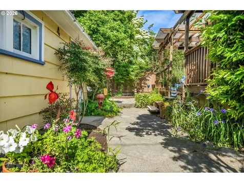 6007 SE 14th Avenue Portland OR 97202