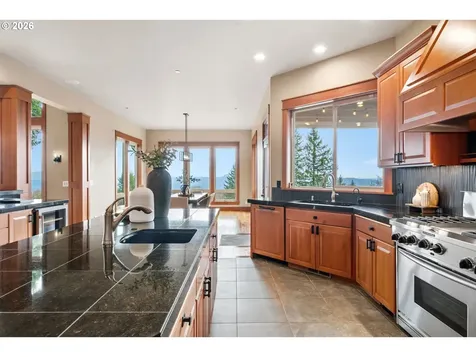 714 Sommerset Road Woodland WA 98674