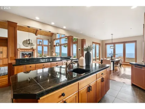 714 Sommerset Road Woodland WA 98674