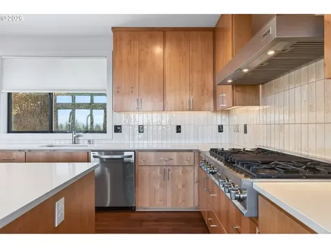 133 Cedar Falls Drive Kelso WA 98626